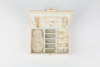 Elegance Beige Jewelry Organizer