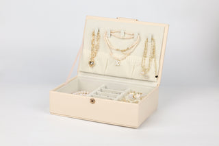 Elegance Beige Jewelry Organizer