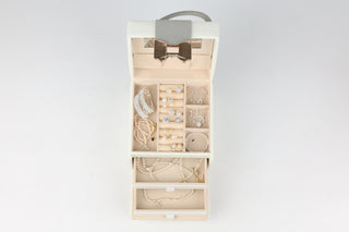 Chérie Belle Jewelry Case