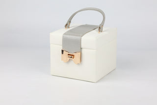 Chérie Belle Jewelry Case
