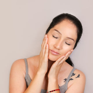 GLOWING MOISTURIZER